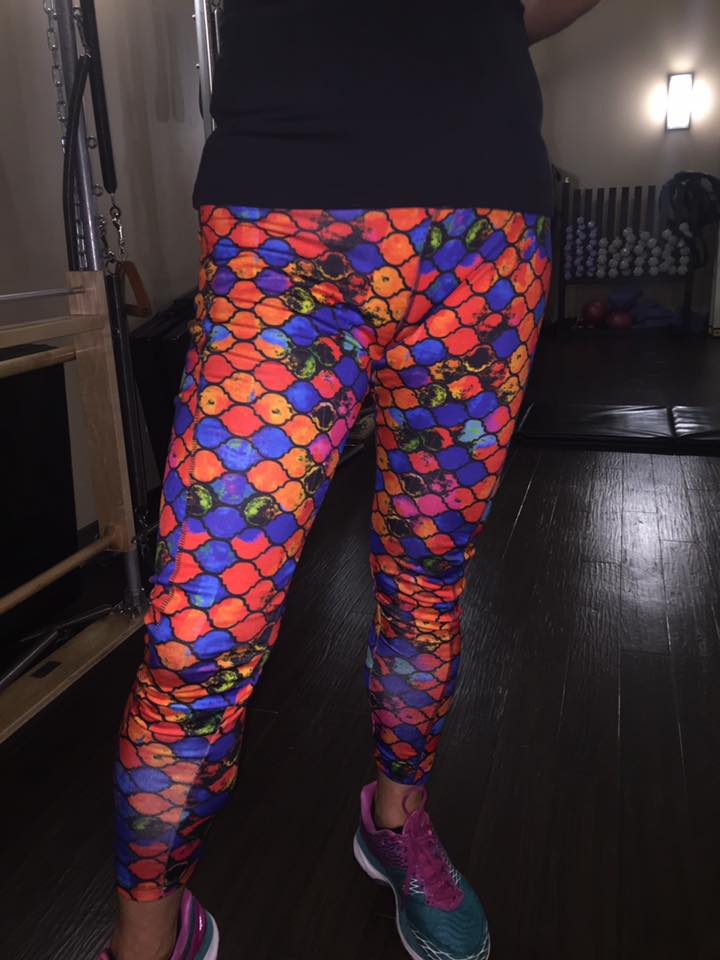 20 LulaRoe Legging Fails That Are Almost Too Bad To Believe  Lularoe fails,  Funny pictures with captions, Funny fashion